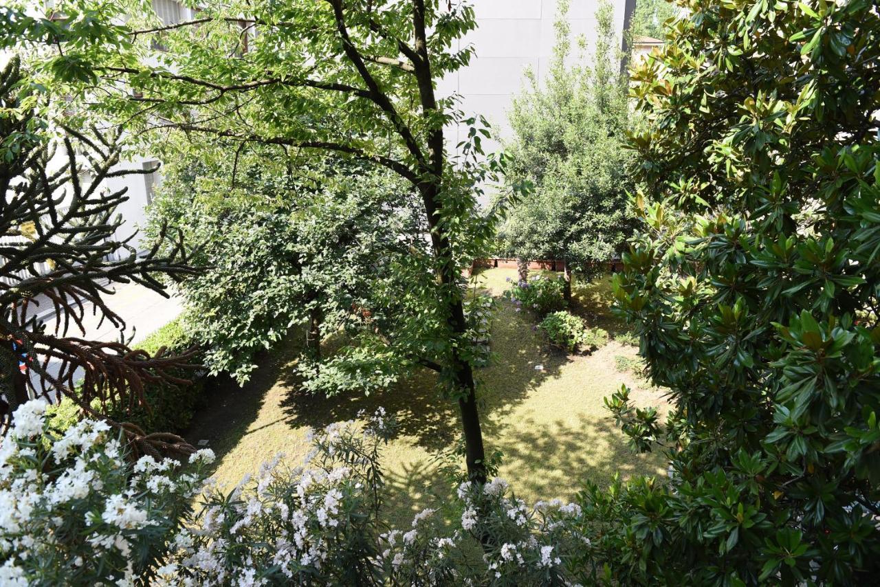 Apartamento Le Rondinelle Como Exterior foto